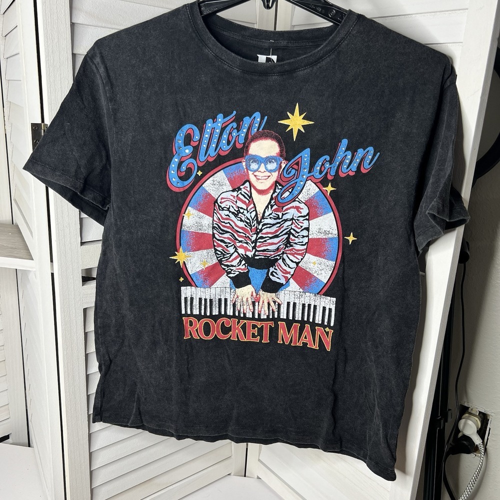 NWT Women's LICENSED Elton‎ John SOFT Band Tee W/ Rhinestones Black Sz X-small